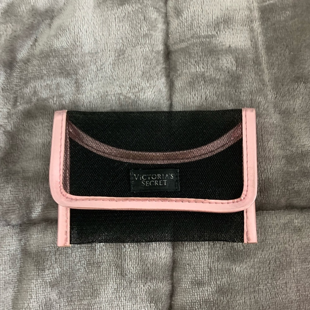 victoria secret pouch